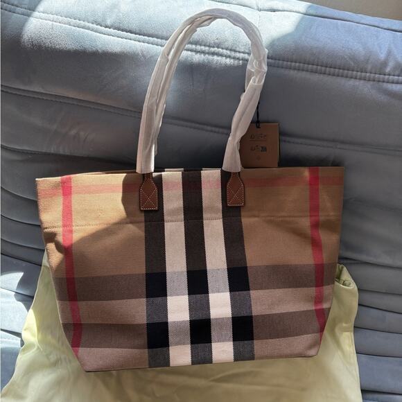 Burberry Checkered Tote Bag NWT MediumTaupe Brown Check $1290 - Picture 3 of 7